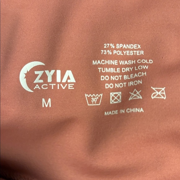 Zyia high waist 7/8 perforated leggings size medium - Picture 7 of 7